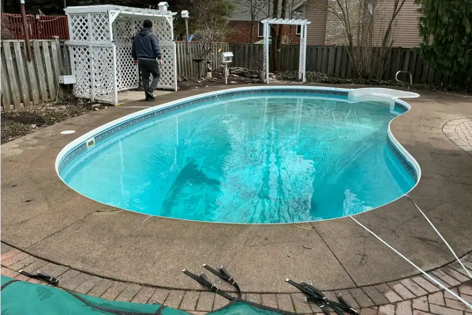 Fonthill Before Pool Liner Replacement